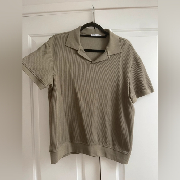Men’s Khaki ribbed polo shirt from Zara - Picture 2 of 4